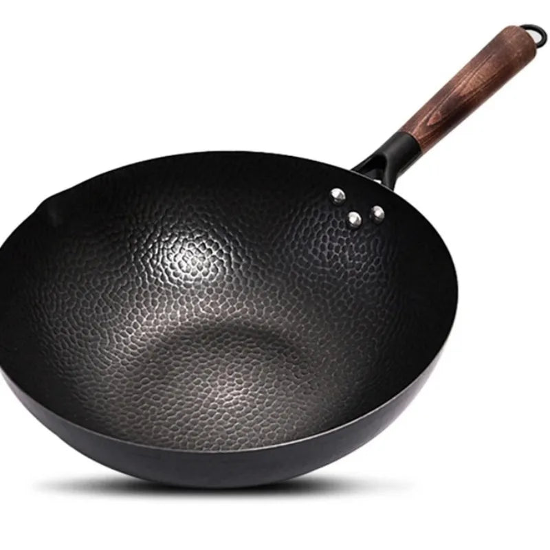 Wok en fer martelé de 32 cm avec manche en bois