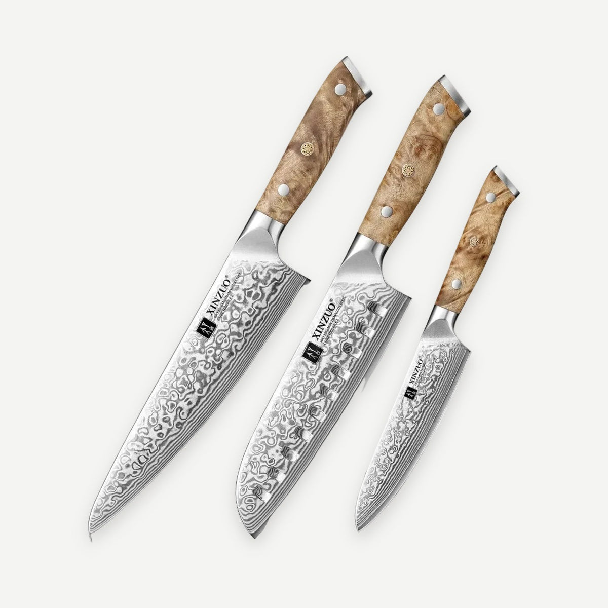 Set de 3 couteaux Damas : couteau de chef, santoku et couteau d'office, manches en sycomore
